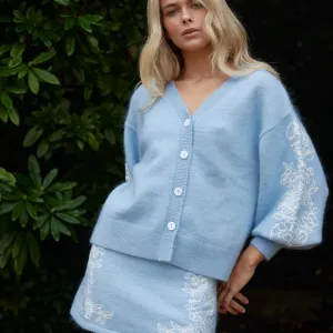 Agnes Cardi / Powder