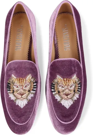 Embroidered Loafers for Women Round Toe Velvet Flats with Tiger Head Pattern