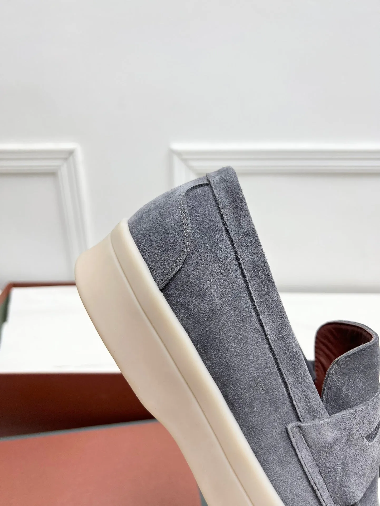 LP SUMMER WALK LOAFERS SAND SUEDE