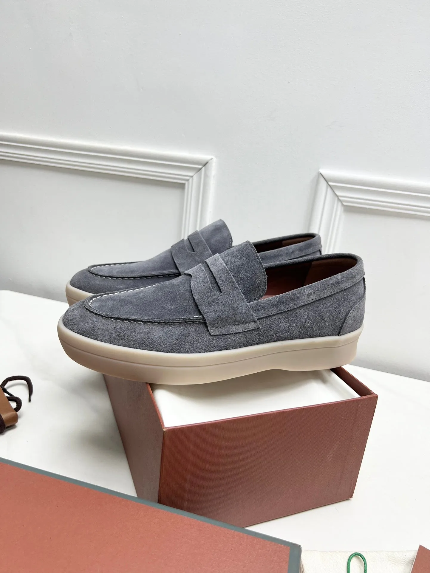 LP SUMMER WALK LOAFERS SAND SUEDE
