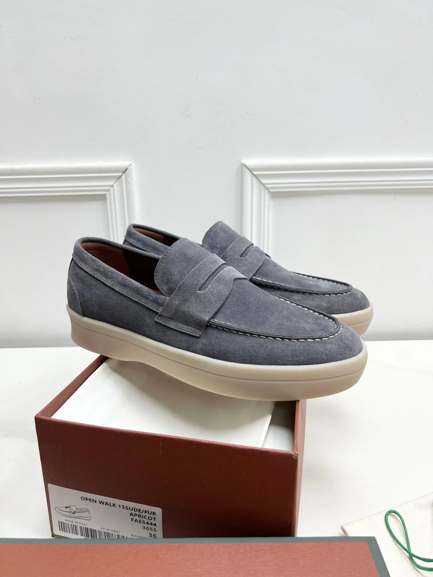 LP SUMMER WALK LOAFERS SAND SUEDE