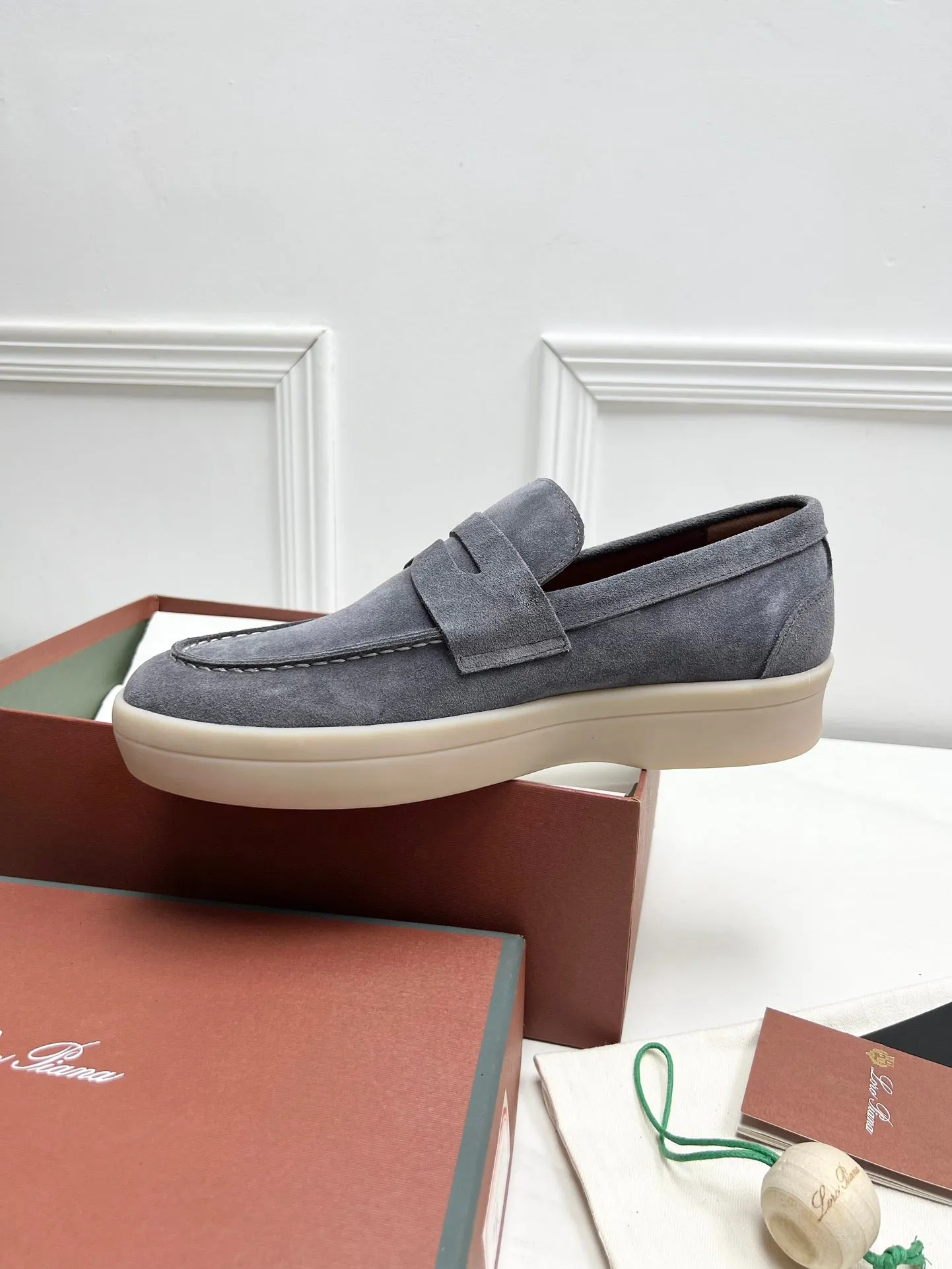 LP SUMMER WALK LOAFERS SAND SUEDE