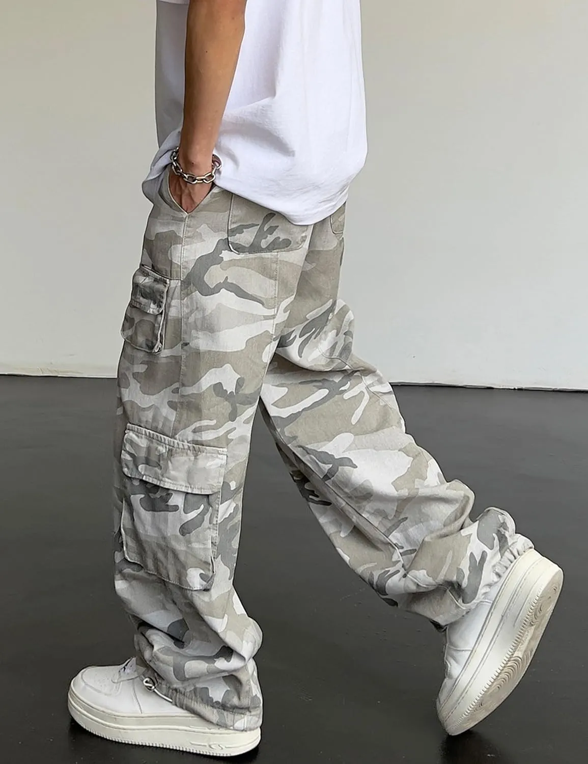 Mens Camo Pants Y2k Baggy Cargo Pants Joggers Hip Hop Streetwear Pants Oversized Camo Pants for Women