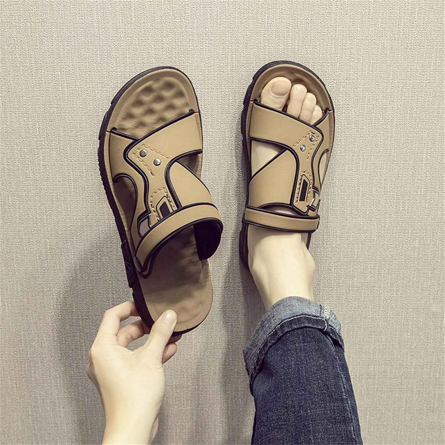 Men's Leather Casual Flat Sandals with Adjustable Buckle Open Toe Slip-On Beach Sandals Summer Wide Width Walking Slides