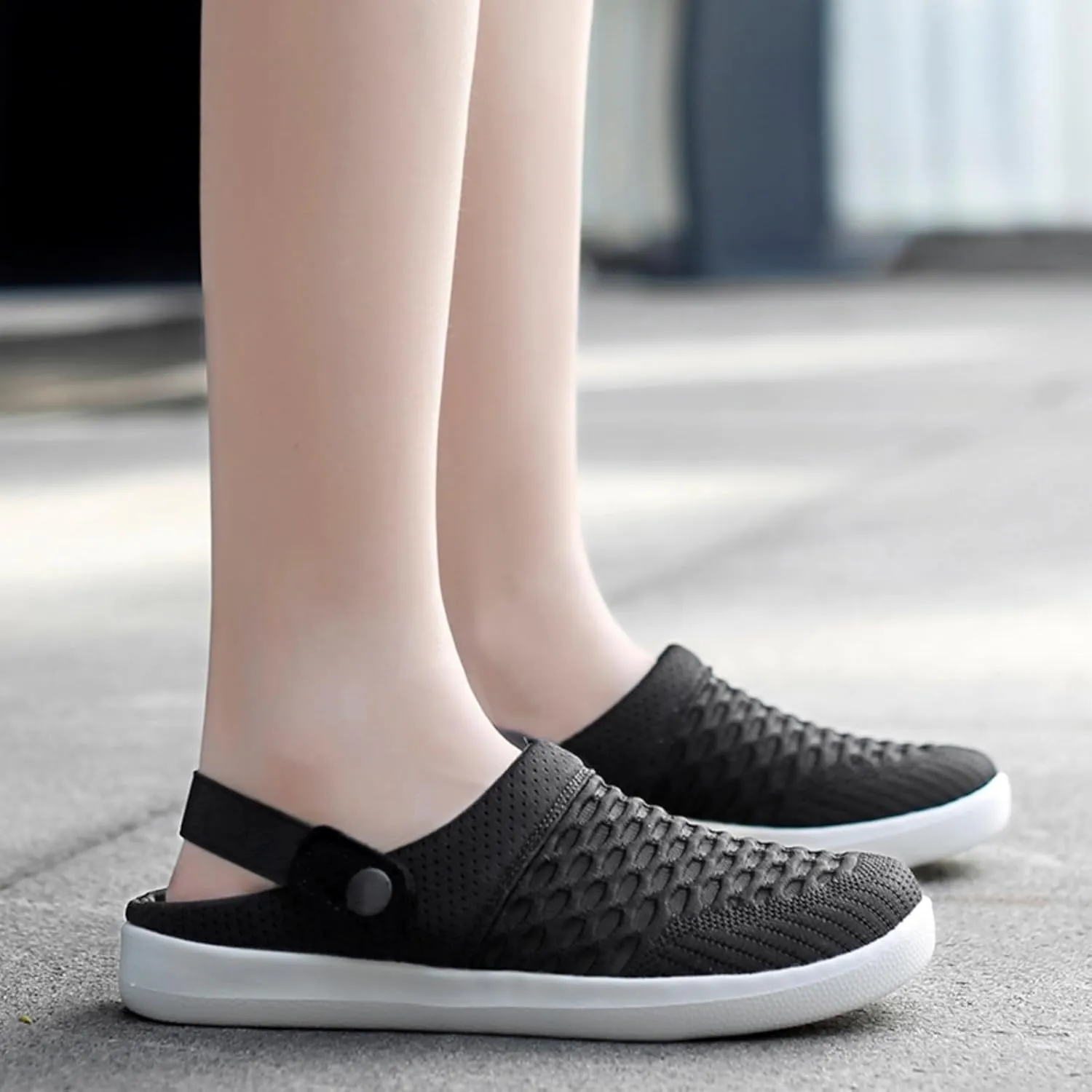 Mens Womens Mules & Clogs Garden Shoes Breathable Mesh Walking Mules Sneakers Open Back Slip On Shoes Non-Slip Outdoor Beach Sandals Unisex