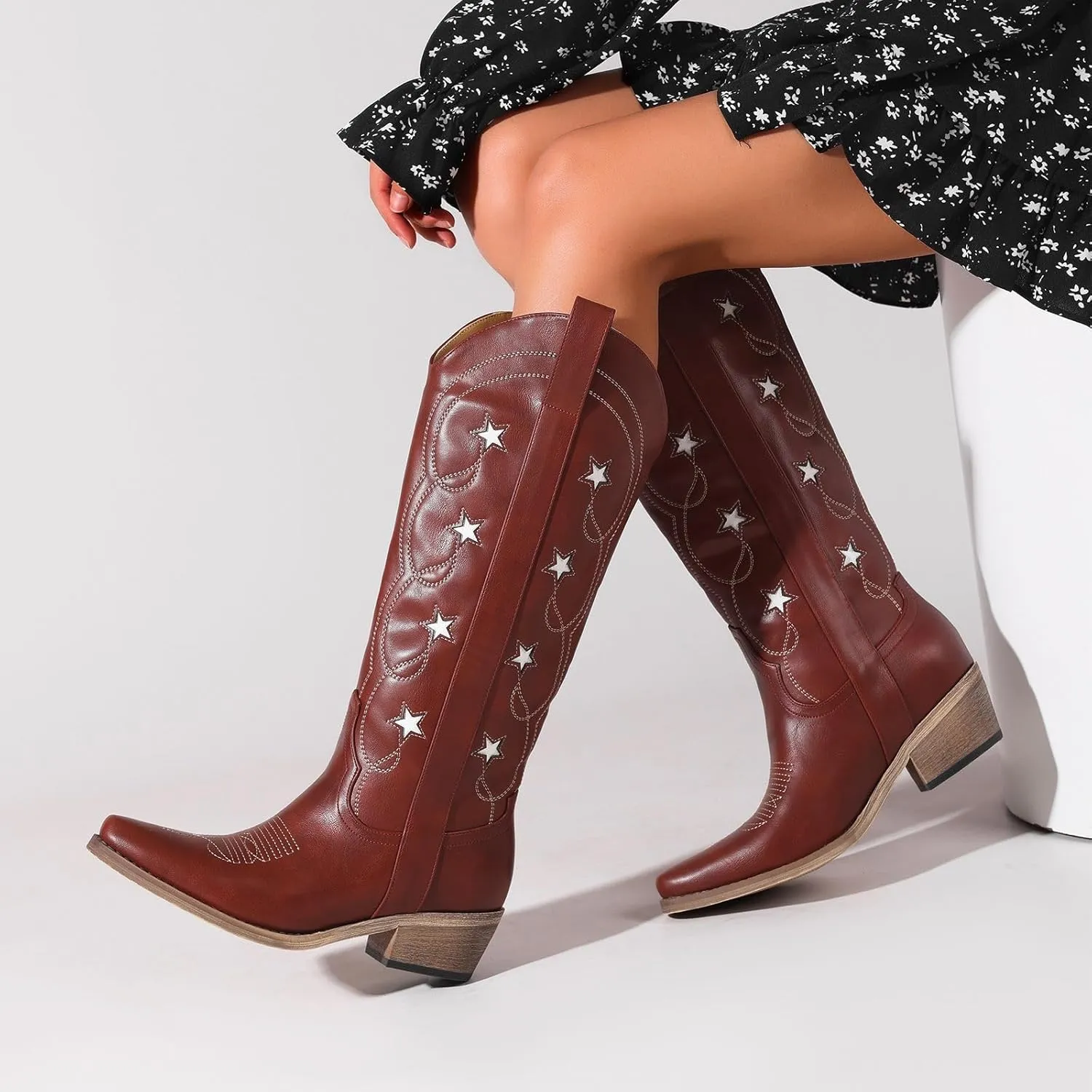 Mid Calf Cowgirl Boots with Stars Inlay Chunky Block Heels and Snip Toe Trend Shoes Stylish Embroidery Western Knee High Boots Cute Cowboy Boots For Ladies Casual Dressy Party