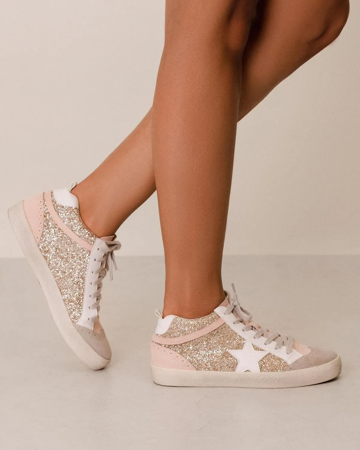 Mi.iM Daisy Rubber Sole Lace-up Glitter Suede Mid Star Sneakers