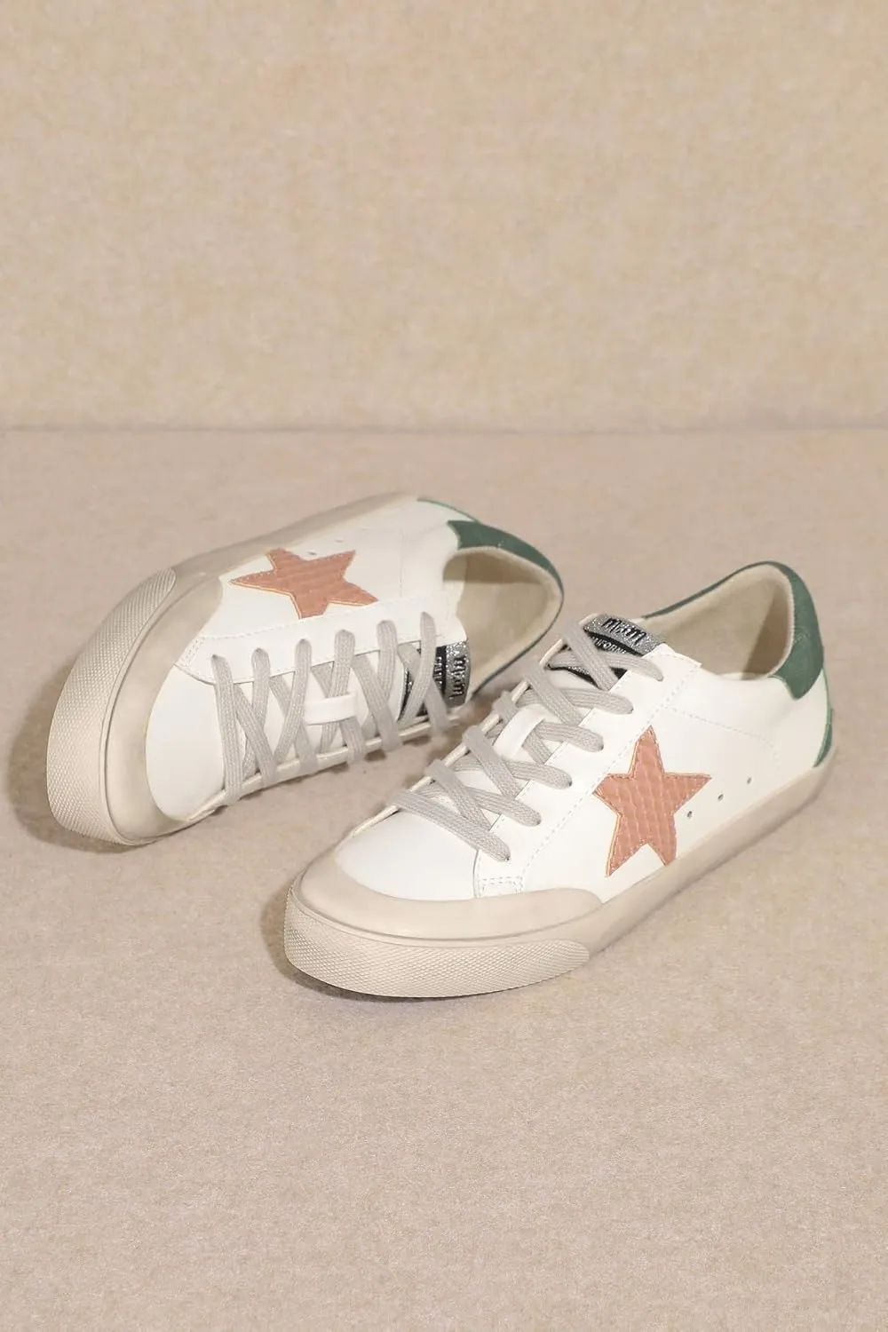 Mi.iM Sadie Rubber Sole Lace-up Leather Star Sneakers