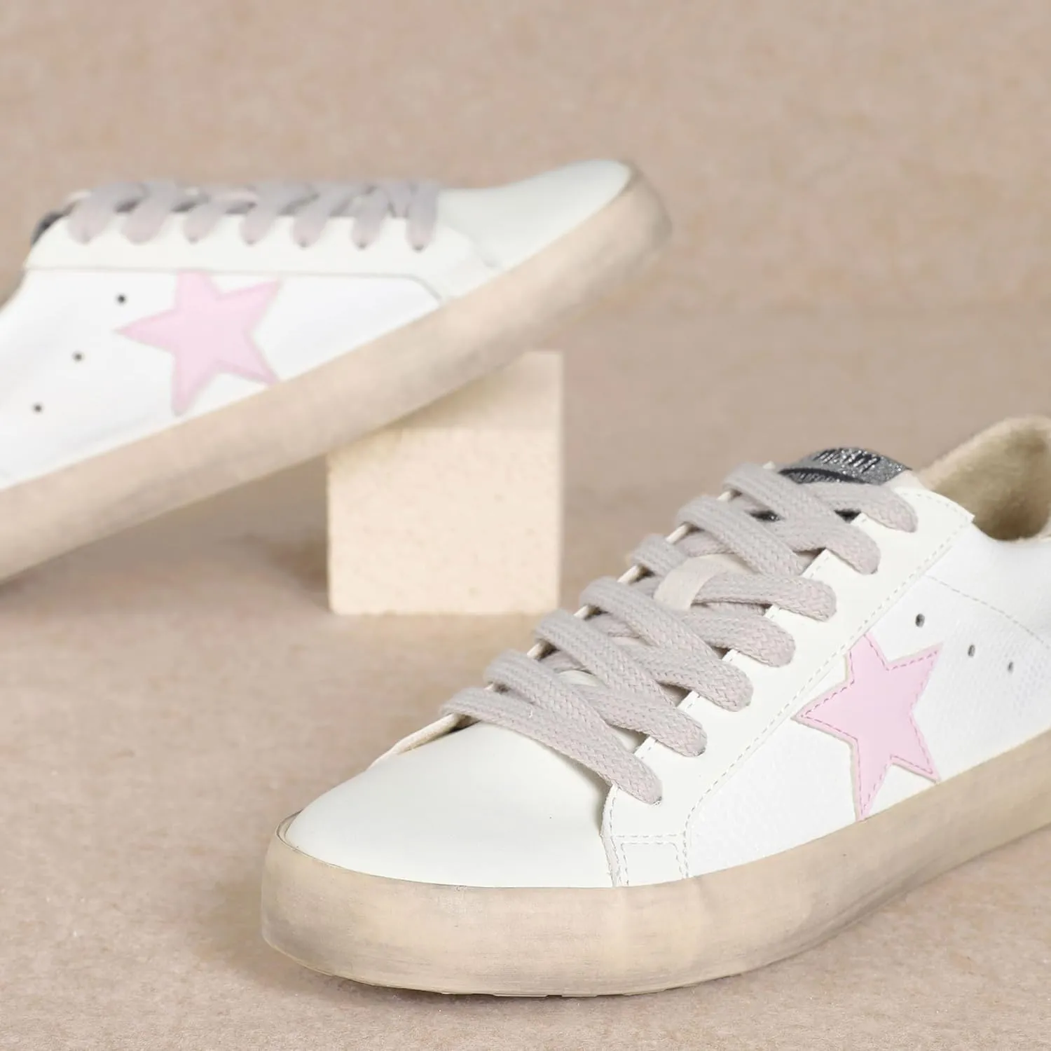 Mi.iM Sofia Rubber Sole Lace-up Low Top Star Sneakers