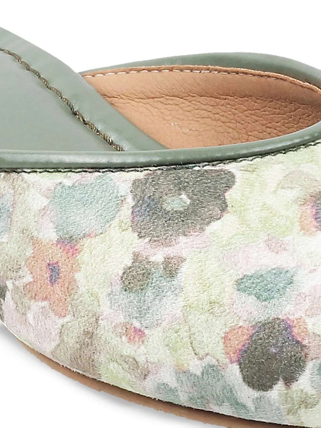 Mochi Women Green Floral Block Mules