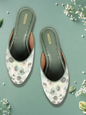 Mochi Women Green Floral Block Mules