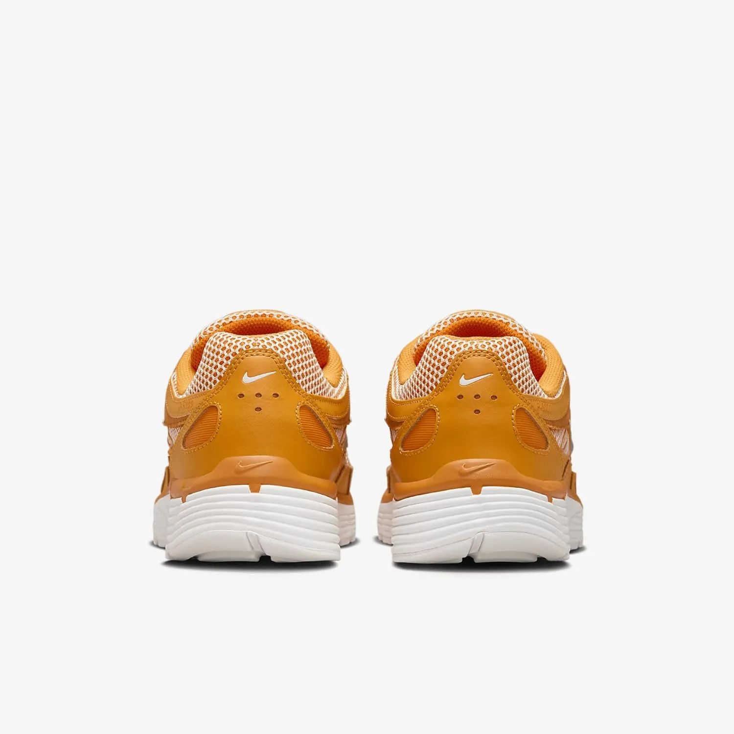 Nike P-6000 Premium Shoes (HQ3641-886, Kumquat/Magma Orange/Summit White/Metallic Silver)