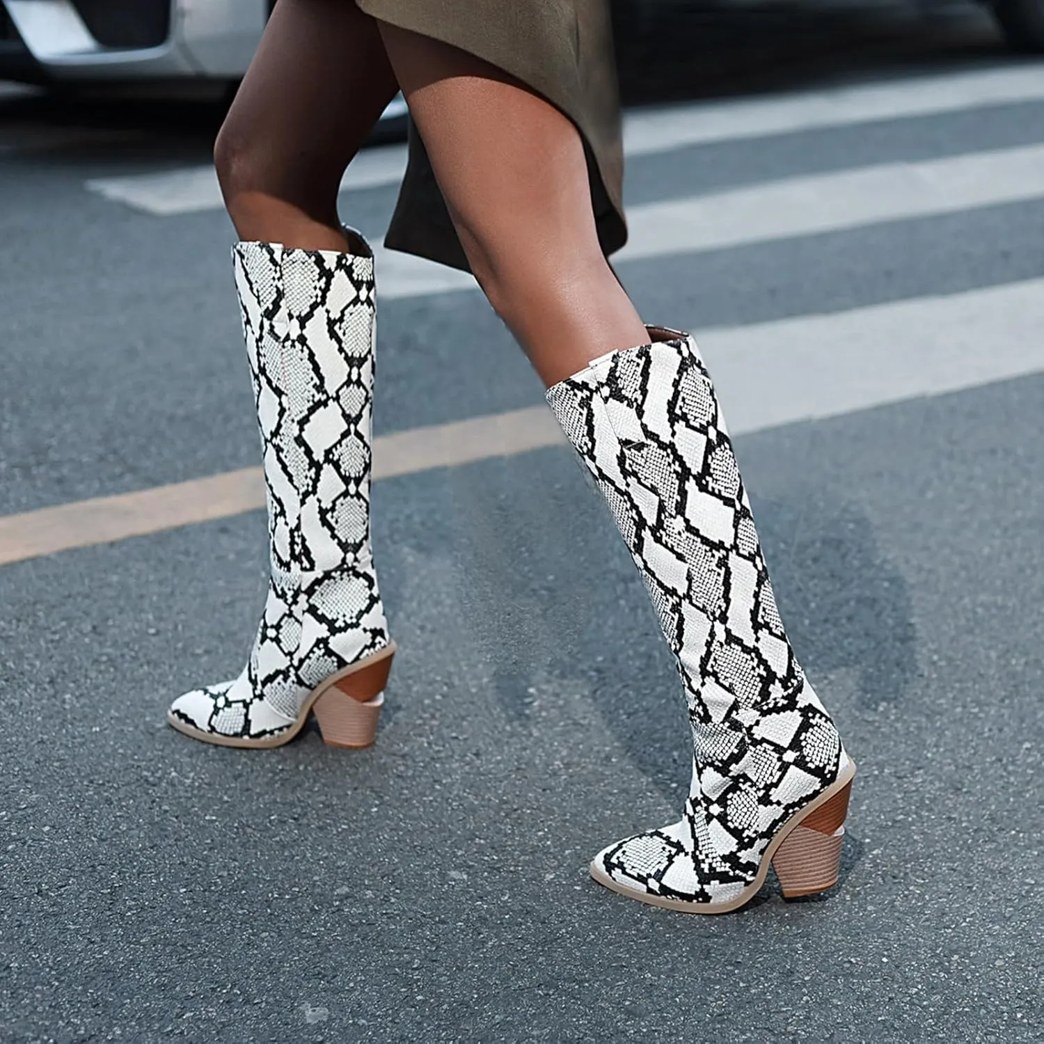 Snake Print Knee High Boots for Women Chunky Heel Pointed Toe Cowboy Boots Sexy Western Snakeskin Cowgirl Boots