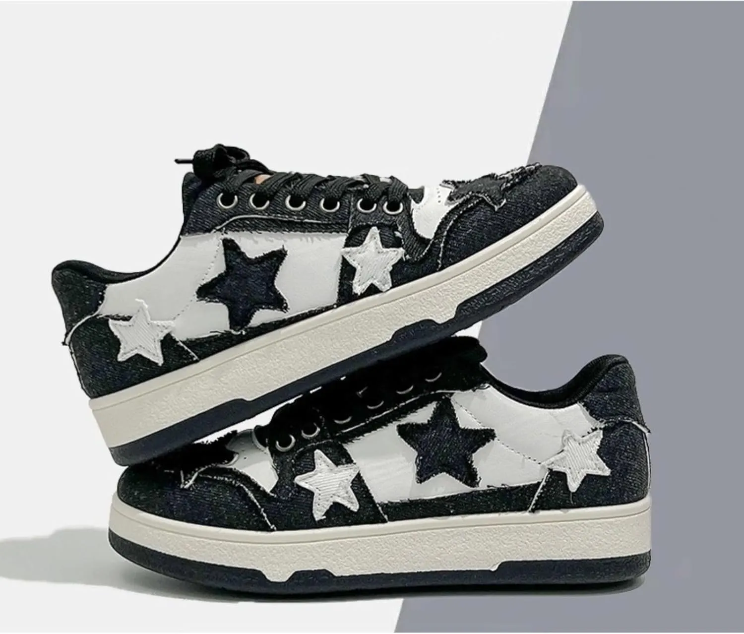 Vintage Star Pattern Platform Canvas Sneakers Trendy Low Top Casual Shoes for Women Versatile and Stylish
