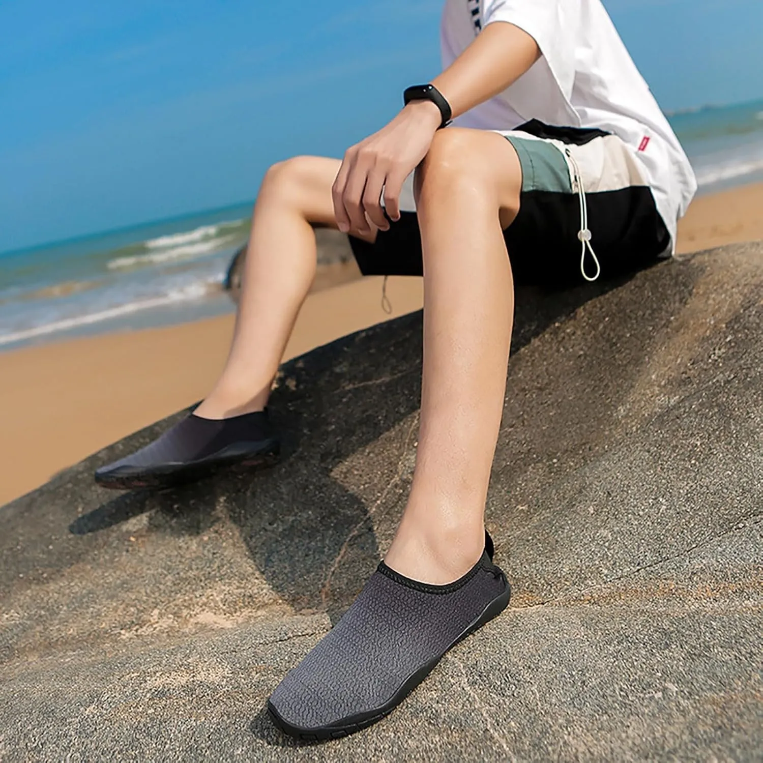 Water Shoes Women Men Barefoot Quick Dry Aqua Socks Beach Swim Pool Shoes Lightweight Outdoor Sports Hiking Surf Yoga Exercise Footwear