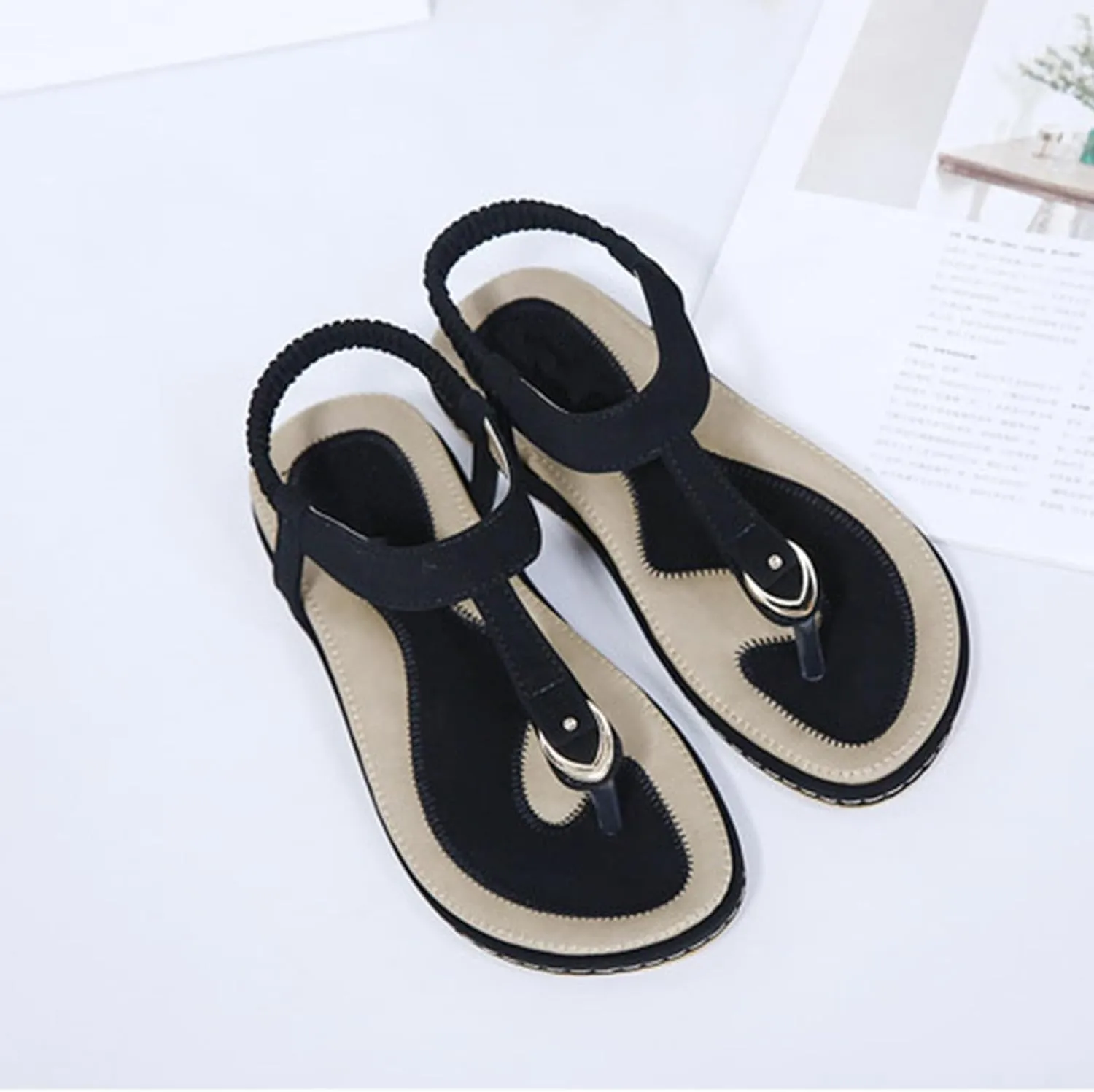 Womens Bohemian Flat Sandals Comfortable Summer Flip Flops Beach Vacation Shoes T-Strap Thong Sandals Stylish Clip Toe Walking Shoes Casual Flats with Back Strap