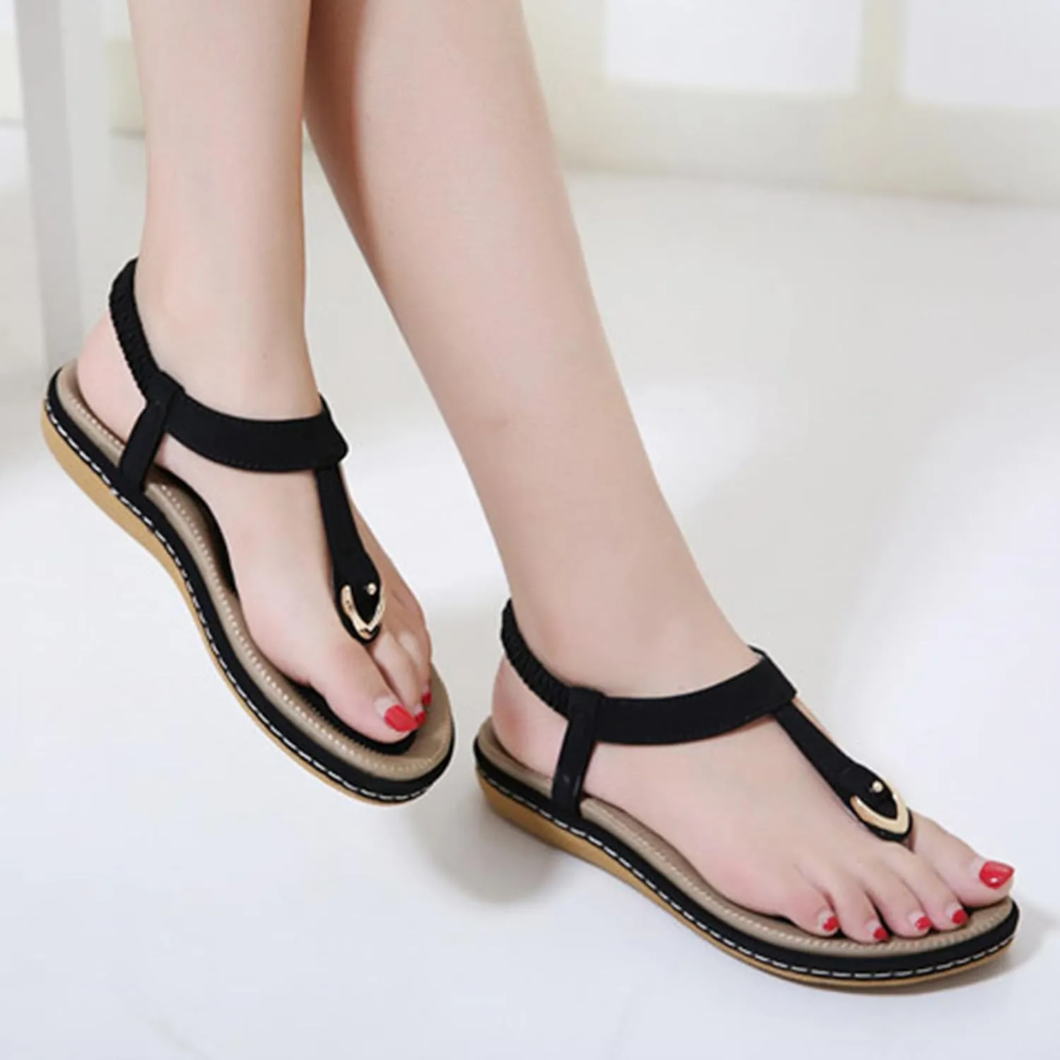 Womens Bohemian Flat Sandals Comfortable Summer Flip Flops Beach Vacation Shoes T-Strap Thong Sandals Stylish Clip Toe Walking Shoes Casual Flats with Back Strap