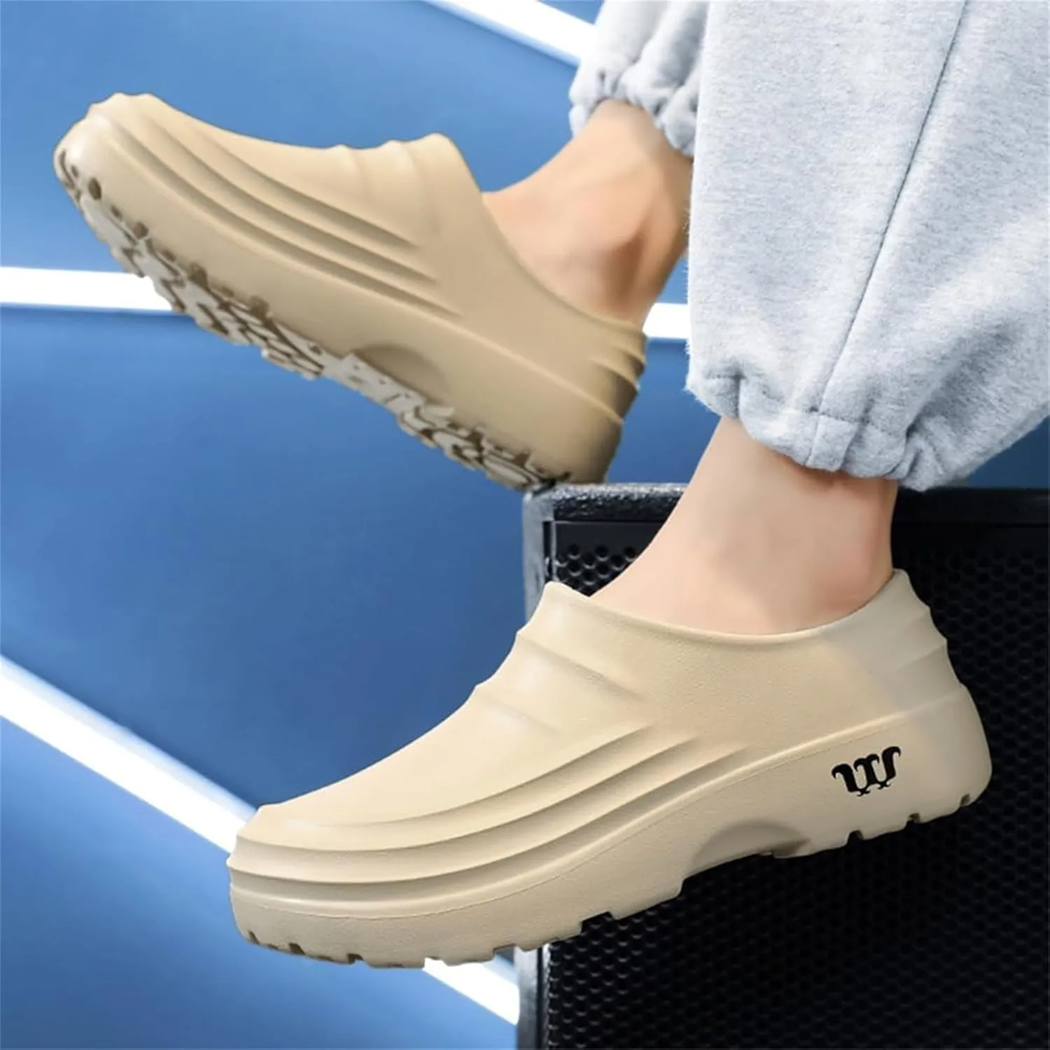Womens Mens Garden Clogs Shoes,Armadillo Clogs,Non Slip Armadillo Chef Shoes,Nursing Kitchen Food Service Ideal Work Shoe,Outdoor Beach Slippers Orthopedic Arch Support Sandals