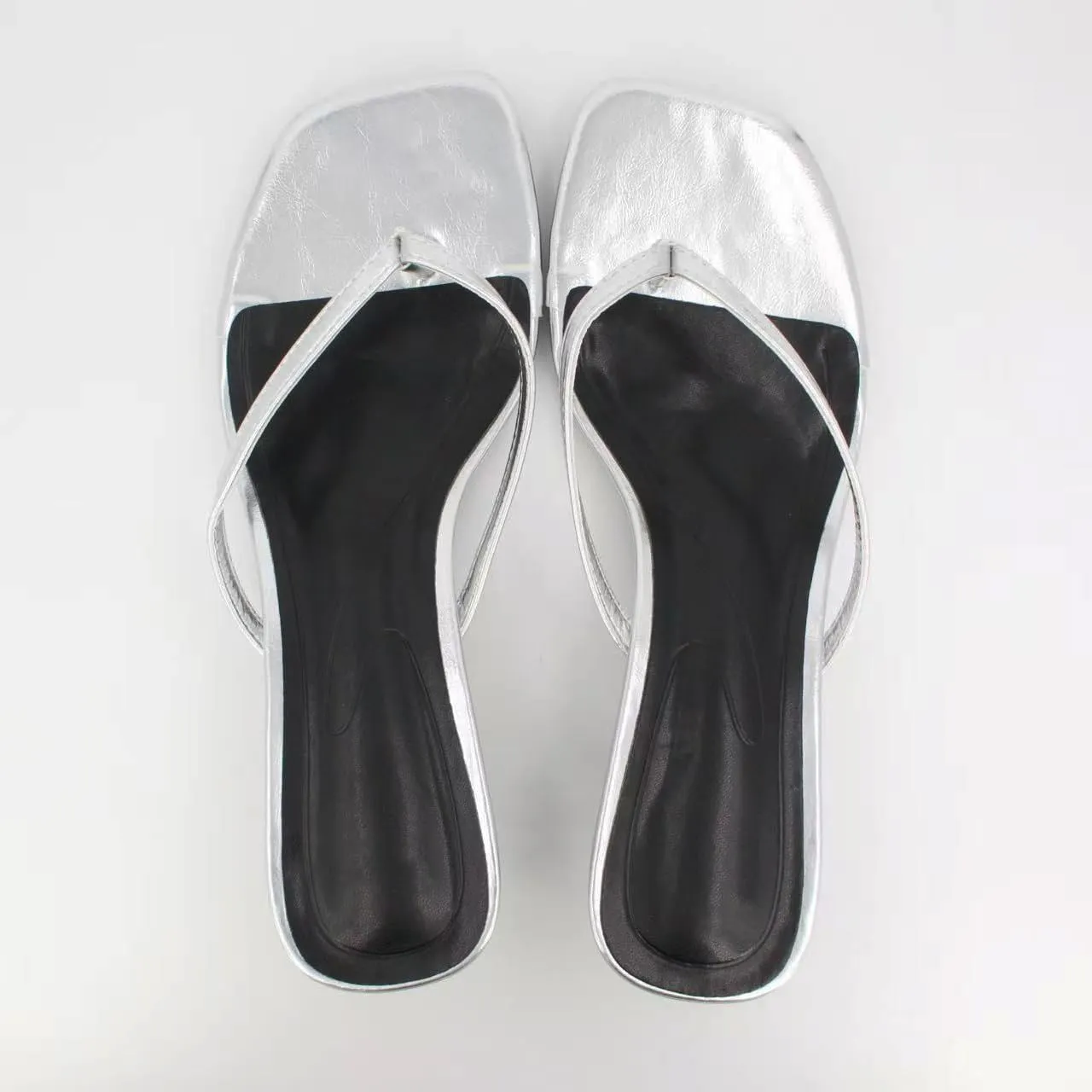 Women's Miami Kitten Heels Sandals Square Open Toe Thong Sandal Flip Flop Heels  Memory Foam Heeled Sandals for Women