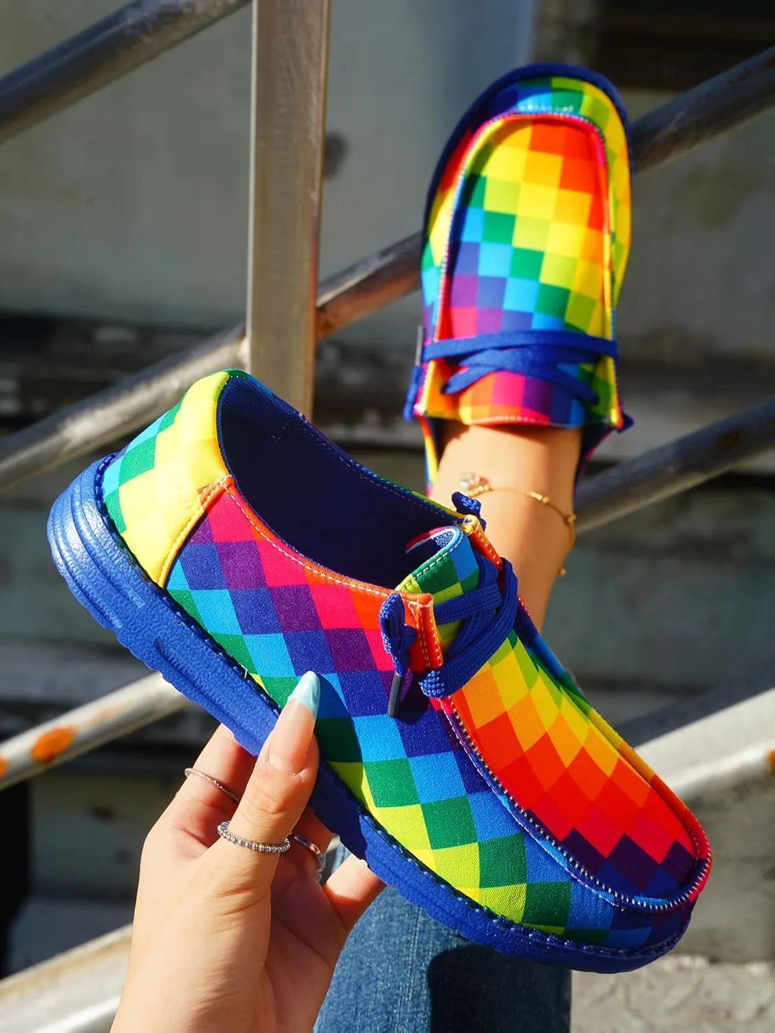 Women's Plaid Rainbow Print Checkered Loafers Slip-on Low Top Lightweight Canvas Non-Slip Flexible Flat Fashion Skateboard Shoes for All-Season Casual Wear