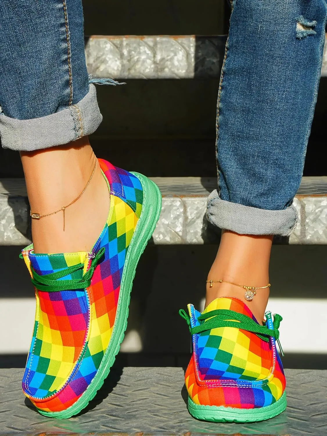 Women's Plaid Rainbow Print Checkered Loafers Slip-on Low Top Lightweight Canvas Non-Slip Flexible Flat Fashion Skateboard Shoes for All-Season Casual Wear