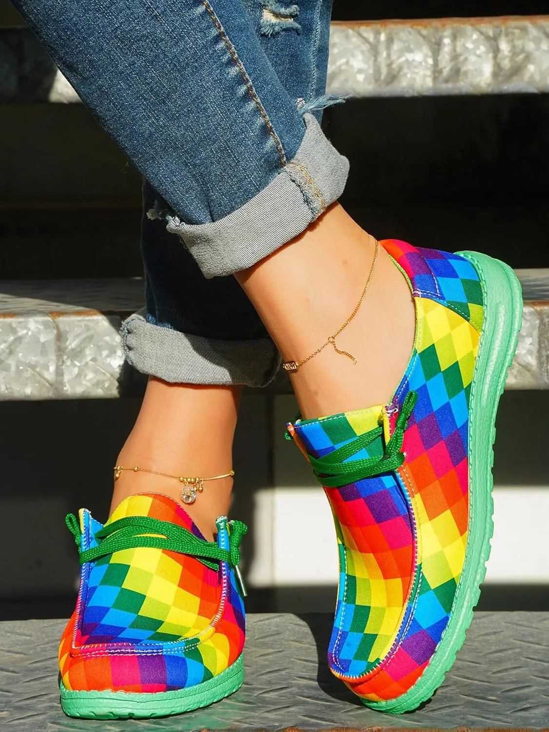 Women's Plaid Rainbow Print Checkered Loafers Slip-on Low Top Lightweight Canvas Non-Slip Flexible Flat Fashion Skateboard Shoes for All-Season Casual Wear