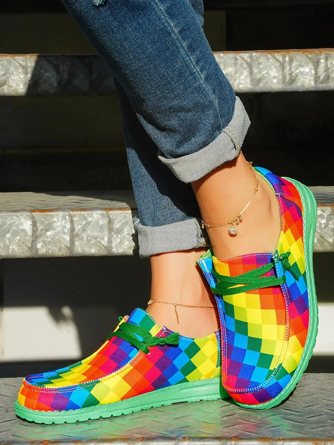 Women's Plaid Rainbow Print Checkered Loafers Slip-on Low Top Lightweight Canvas Non-Slip Flexible Flat Fashion Skateboard Shoes for All-Season Casual Wear