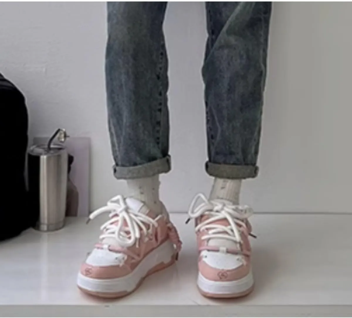 Women's Retro Y2K Puffy Bread Platform Sneakers - Chunky Fashion Statement Shoes with Unique Cross Lacing - Trendy Thick Sole Streetwear Kicks