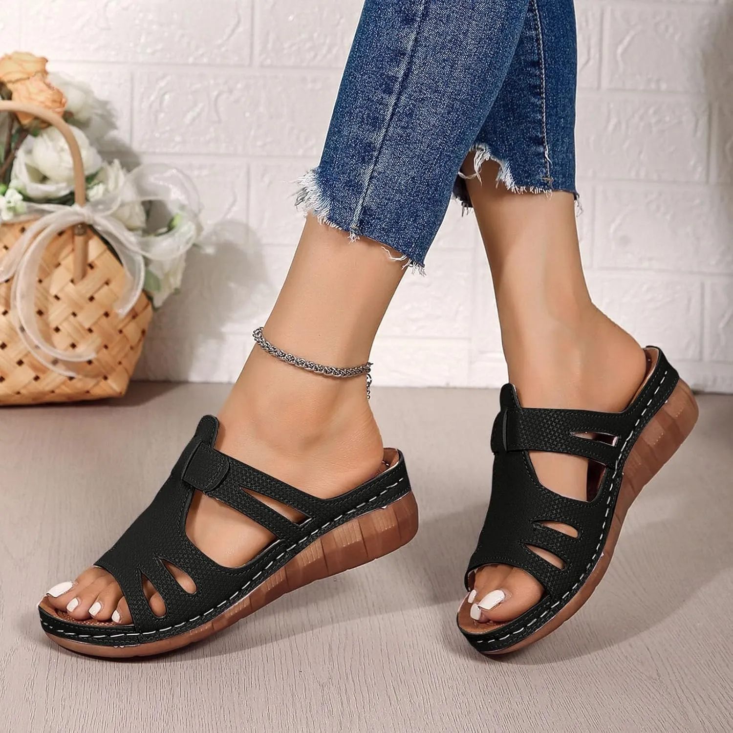 Women's Slide Sandals Orthopedic Low Wedge Heels Sandal Open Toe T-Strap Hollow Out Slip On Slides Ladies Arch Support Summer Comfy Slippers Casual Shoes Recovery Mules Wide Shoe for Daily Wear