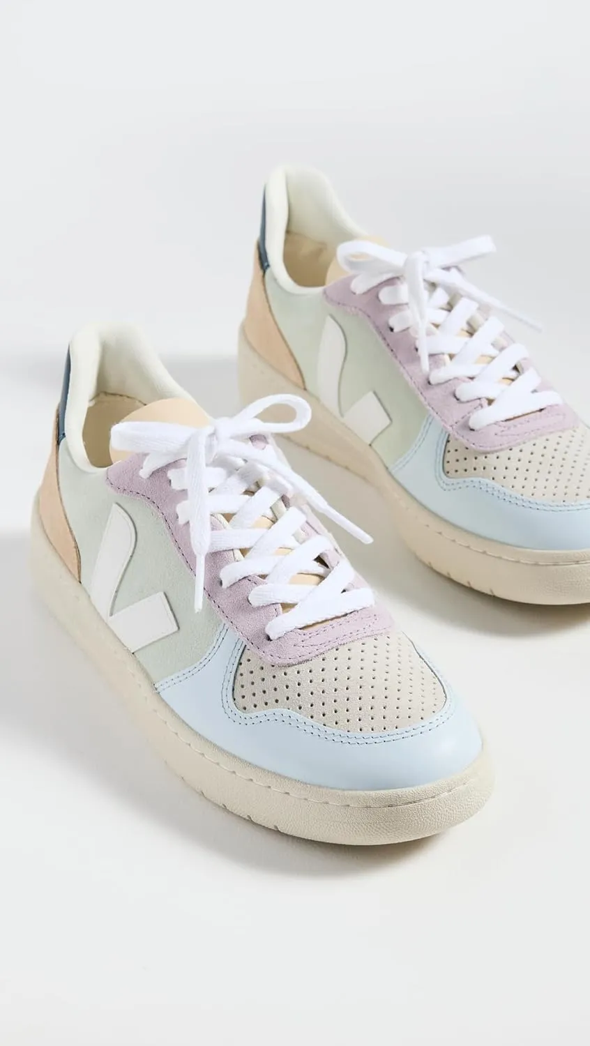 Women's V-10 Lace Up Sneakers