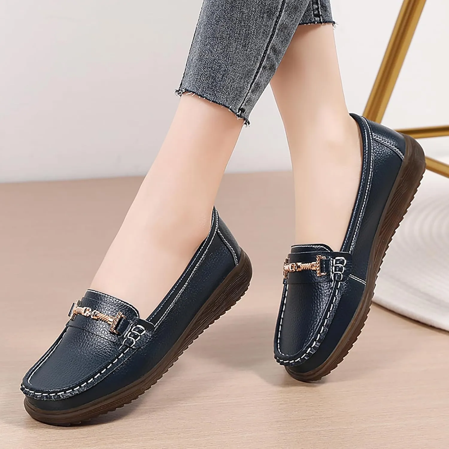 Women's Wide Width Loafers Comfort Slip on Shoes Walking Shoes for Ladies Mocassins Driving Shoe