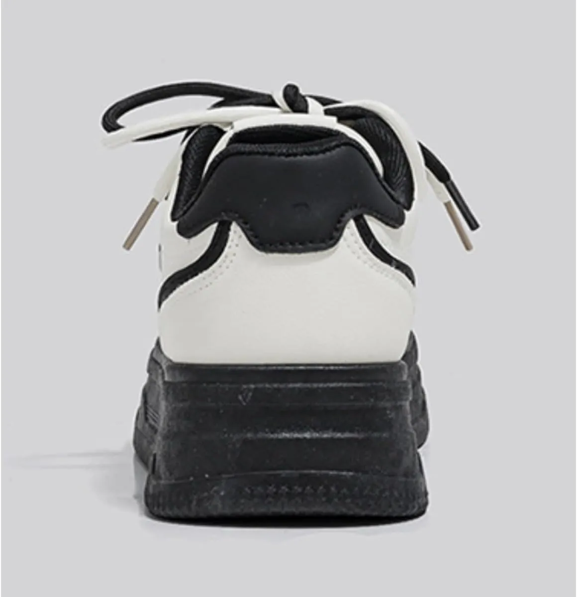 Women's Y2K Retro Style Chunky Skate Shoes with Contrasting Accents Double Shoelace Platform Sneakers - Comfortable Fashion Casual Shoes (Black/White or Pink/White)